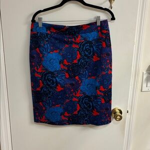 NWT Ann Taylor Blue and Red Floral Skirt in Sz 8